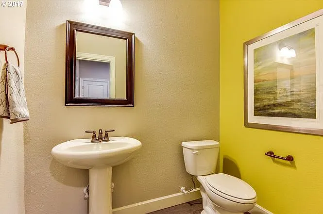 3765 SE McKenzie Ave — Photo 9