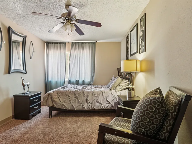 University Village Apartments — Photo 7