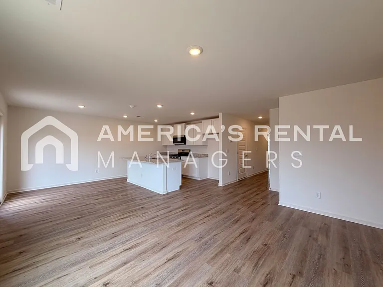 2127 Addison Way SW — Photo 16