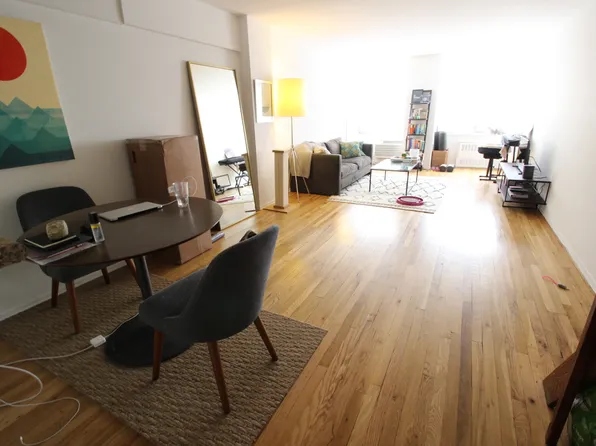 155 E 23rd St APT 210, New York, NY 10010