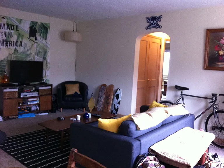 905 Kilian Blvd SE — Photo 22