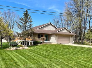 1947 Fitchburg Rd, Stockbridge, MI 49285