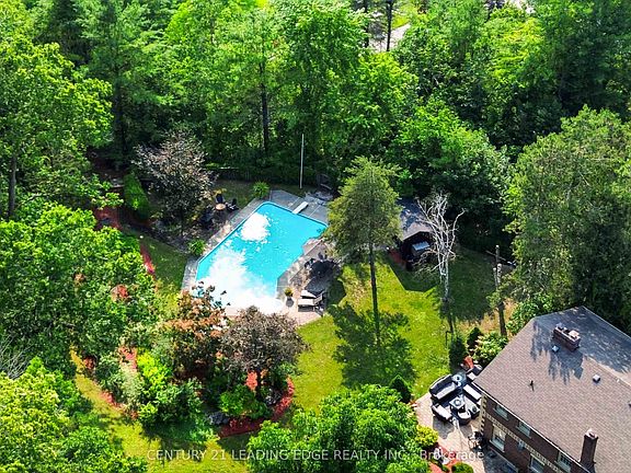 3rd image of 7 Alta Dr