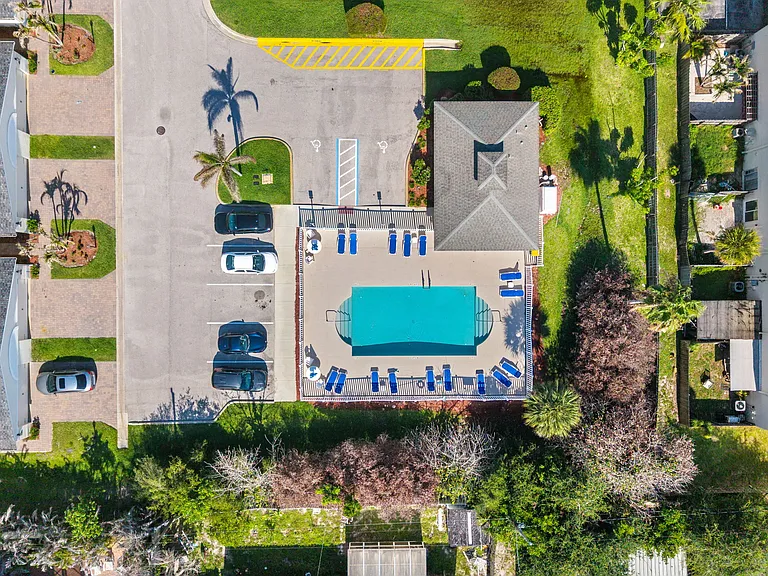 1011 Steven Patrick Ave — Photo 30