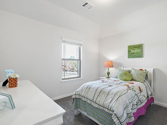 4th image of 308 Bonita St #Ne0af