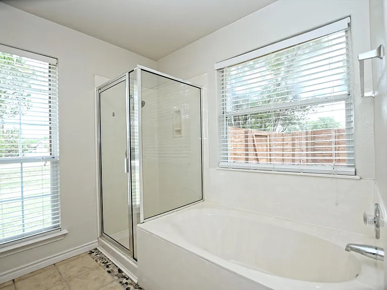 20601 Camel Back St — Photo 18