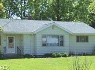 4055 Leavitt Dr, Warren, OH 44485