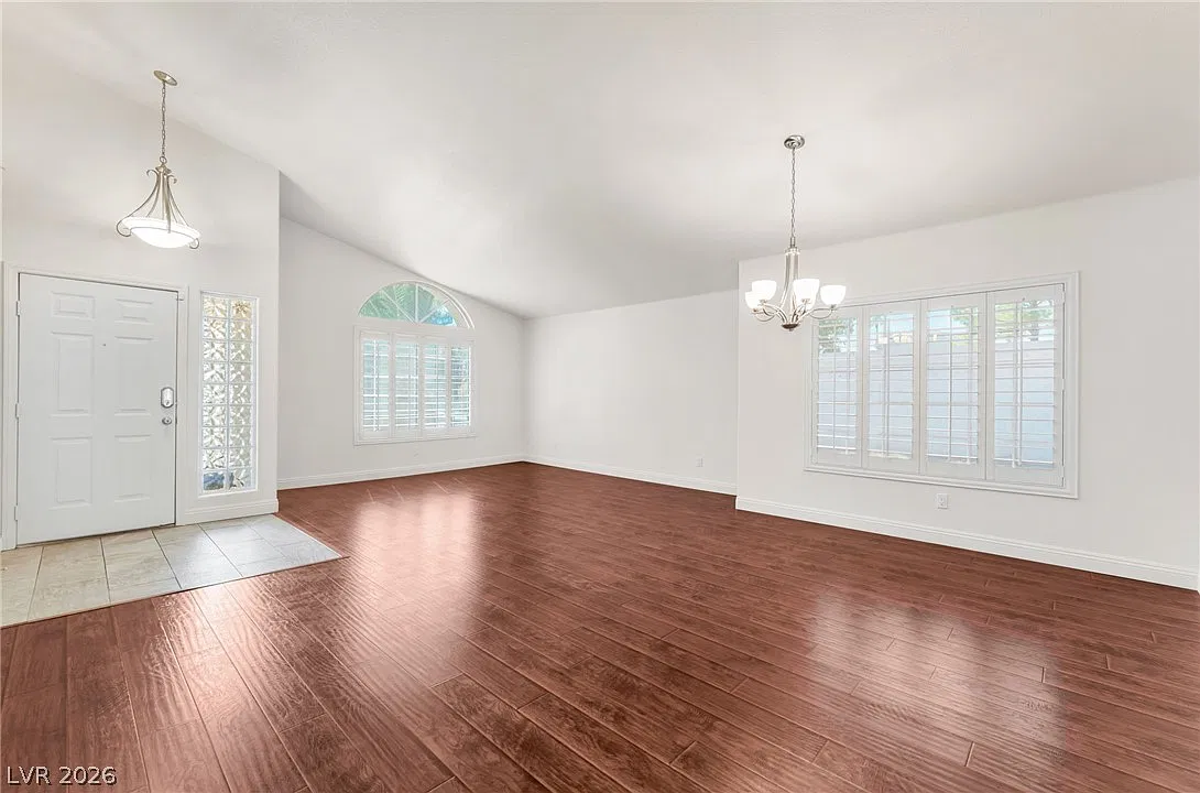 3 bed, 2.0 bath, 1949 sqft, $2,695 — Photo 4