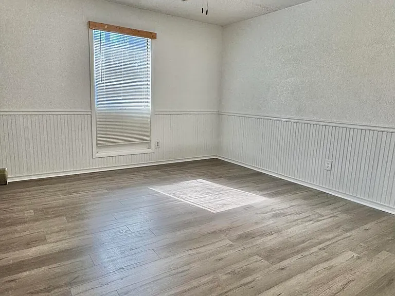 1007 Brynn Marr Rd — Photo 9