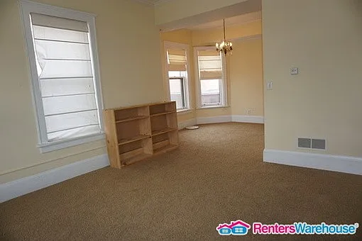 596 Summit Ave #2 — Photo 7