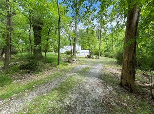 2641 Glenbrae Ln, North Huntingdon, PA 15642
