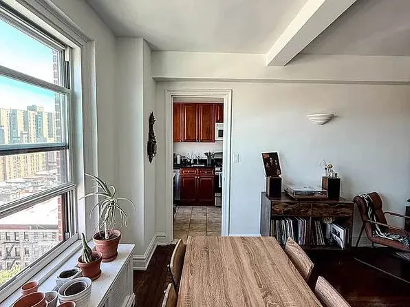 200 West 108th Street image 11 of 13