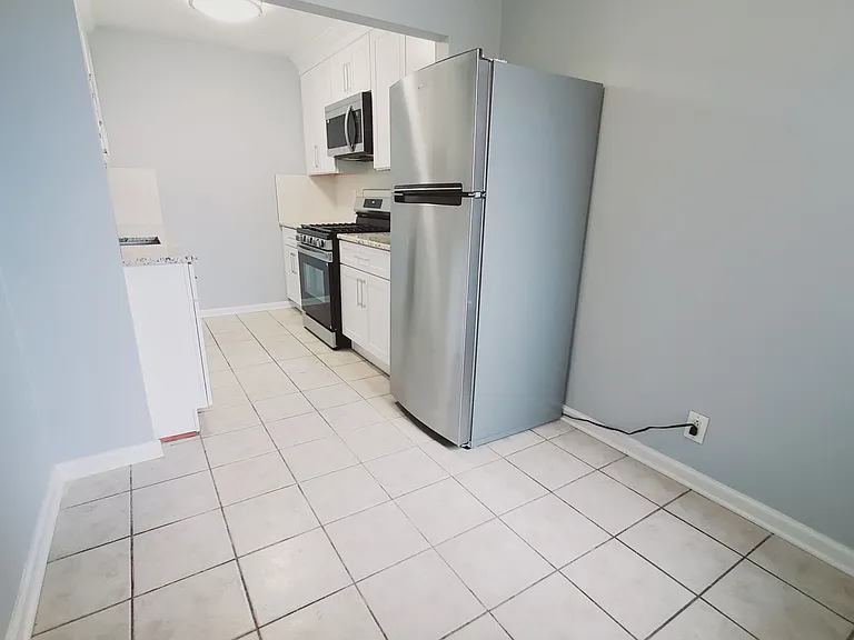 39 Glenbrook Rd #2 — Photo 4