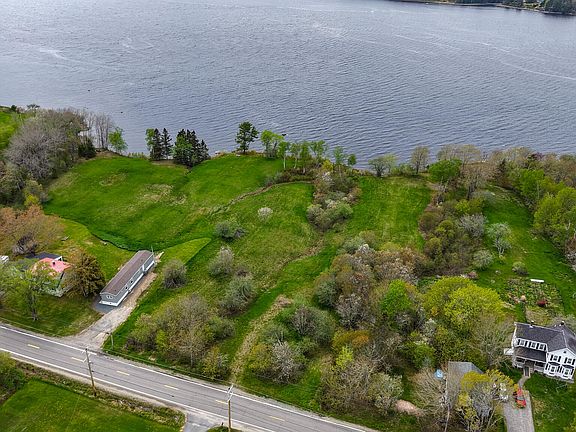 4th image of 533 Bayside Road
