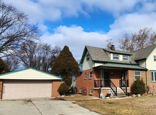 12129 Plumbrook Rd, Sterling Heights, MI 48312