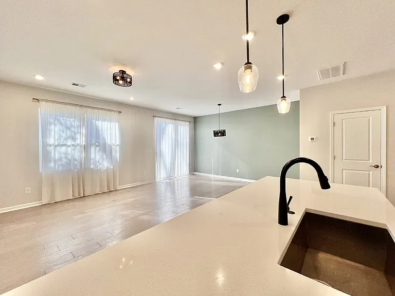 5348 Somerset Hill Ln — Photo 10