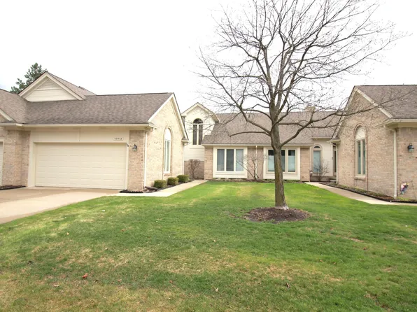 43458 Napa Dr, Sterling Heights, MI 48314