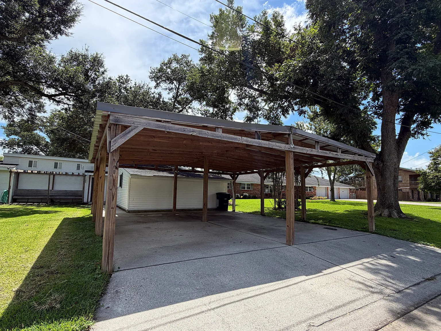 4 bed, 1735 sqft, $2,400 — Photo 2