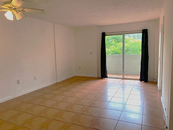 4th image of 10000 NW 80th Ct #254