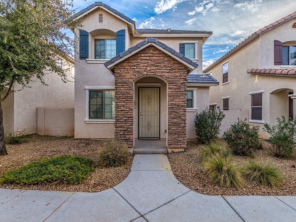 1st image of 106 E Palomino Dr