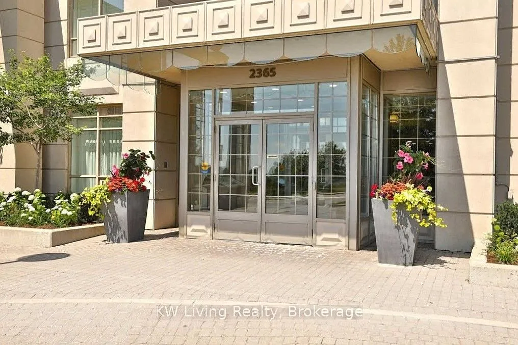 2365 Central Park Dr — Photo 2