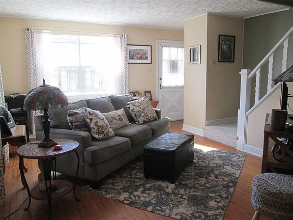 Cozy & Comfy Living Room