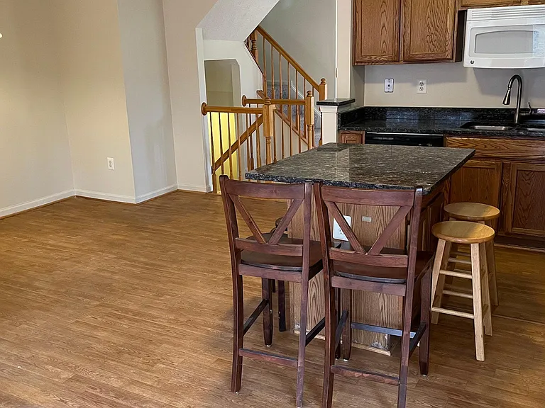8900 Papillon Dr — Photo 10