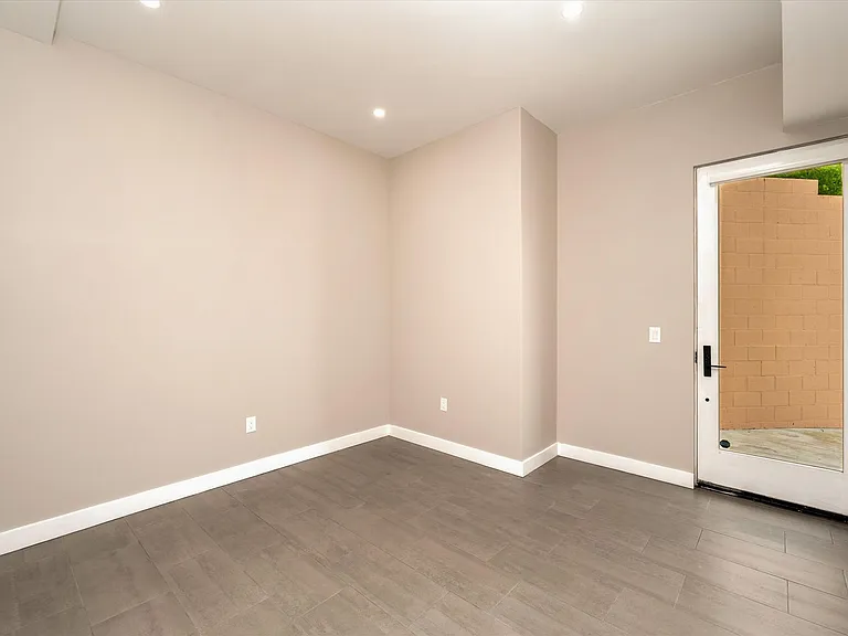 Chino St — Photo 14