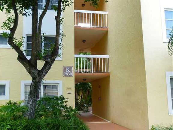 3rd image of 7830 Camino Real #K-412