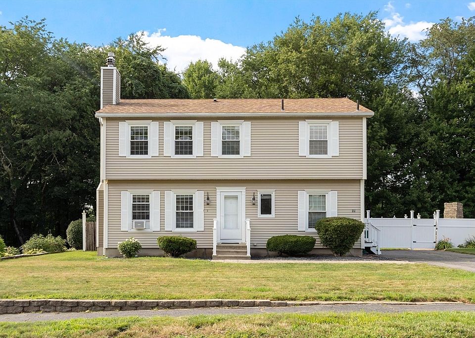 1st image of 49 Shawna St