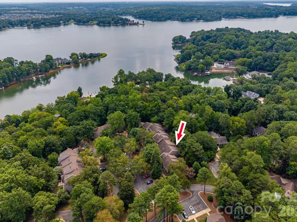 182 Riverview Ter, Clover, SC 29710