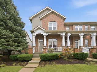 1160 Longwood Dr, Lisle, IL 60532