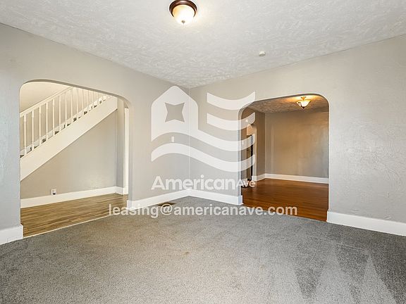 765668_003_living_room_14142448.jpg