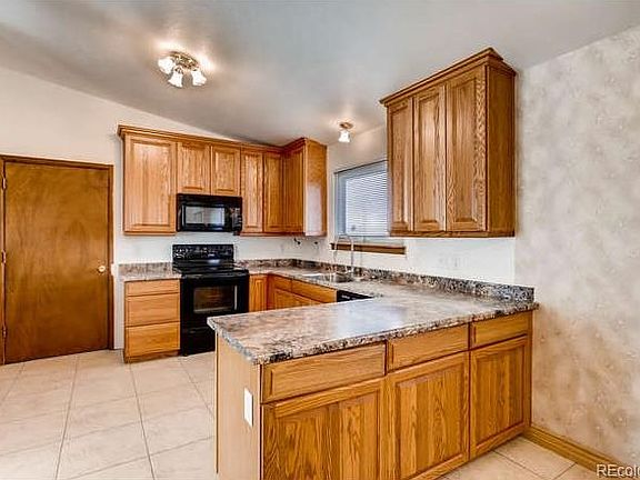 4th image of 10250 Sun Country Dr