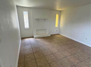 924 W Monterey Ct APT B, Gretna, LA 70056
