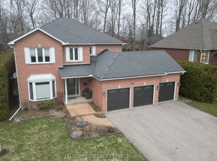 242 Cheltonwood Cres, Waterloo, ON N2V 1X9