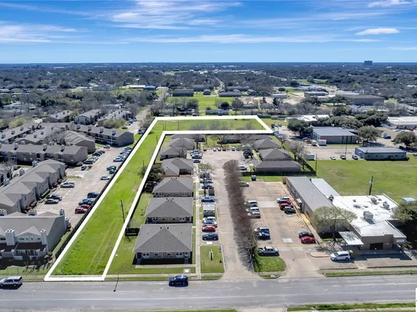 1505 Victoria Station Dr, Victoria, TX 77901