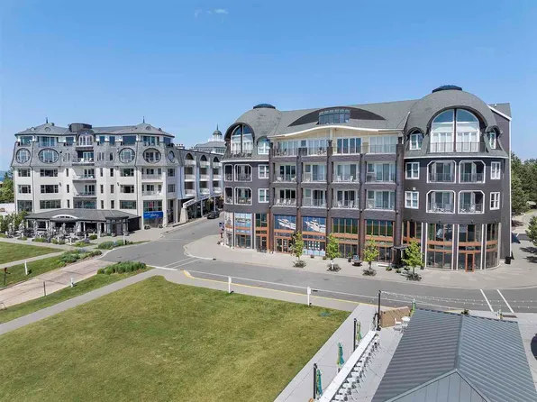 4205 Main St, Petoskey, MI 49770