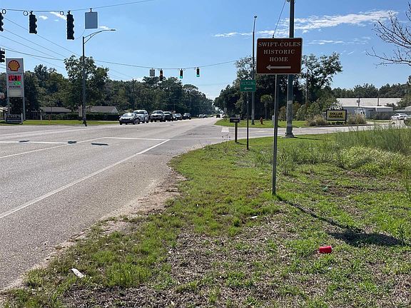 3rd image of 14745 Us Highway 98