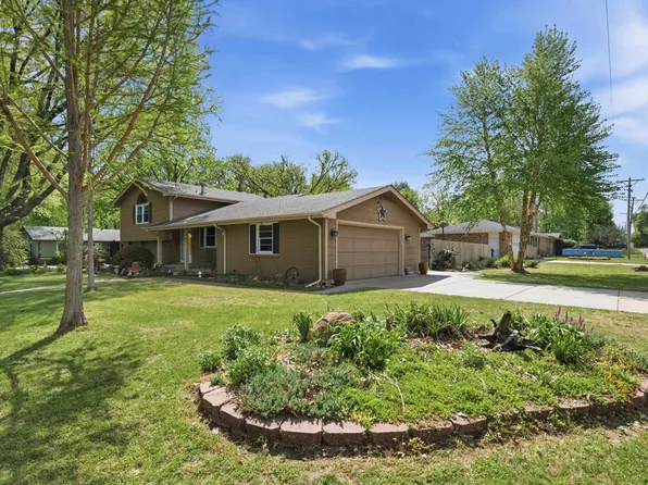1000 E Morrison Ct, Derby, KS 67037
