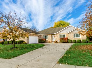 10176 Hounsdale Dr, Pickerington, OH 43147