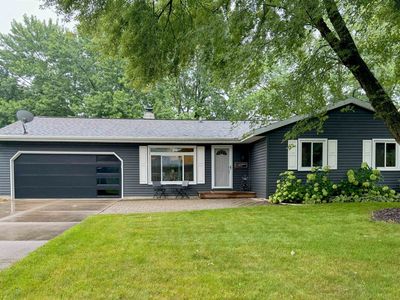 5 Canterbury Cir, Madison, WI, 53711