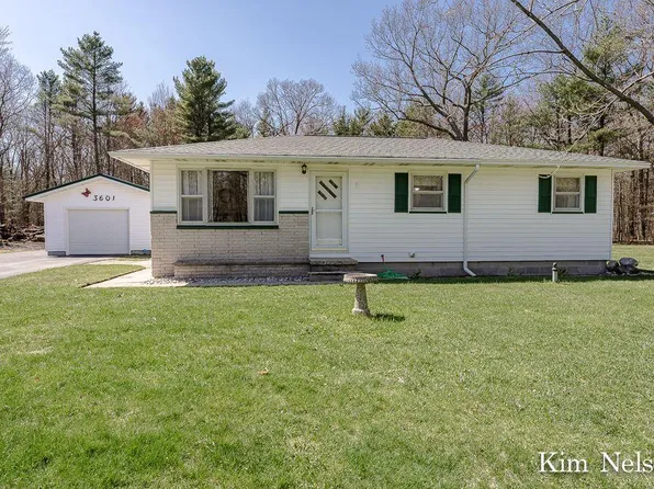 3601 Orshal Rd, Whitehall, MI 49461