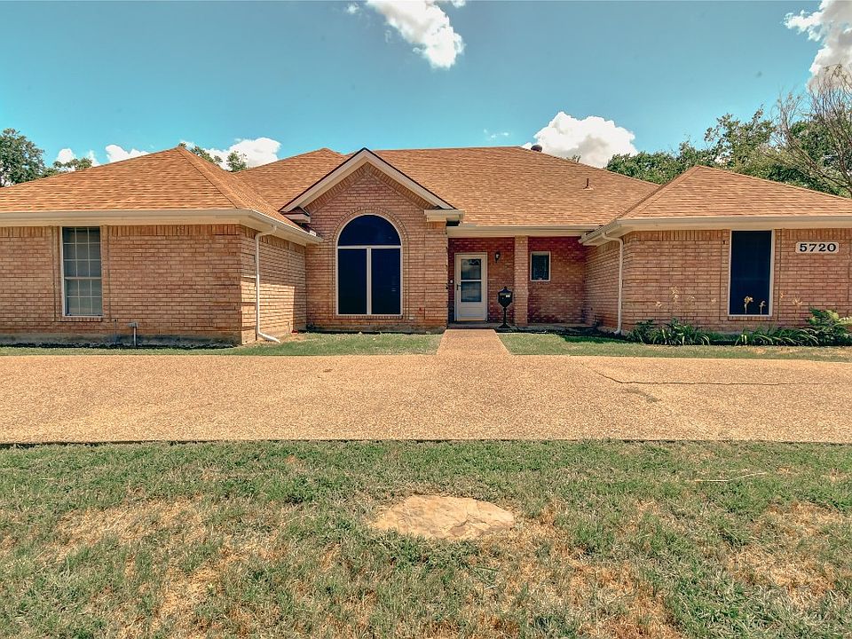 1st image of 5720 Diamond Oaks Dr S