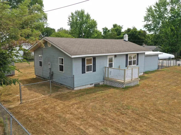 111 S Johnson St, Gassville, AR 72635