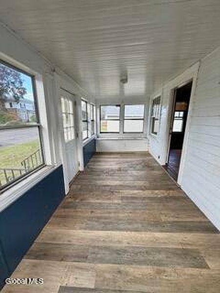 2nd image of 5 Lockrow Boulevard