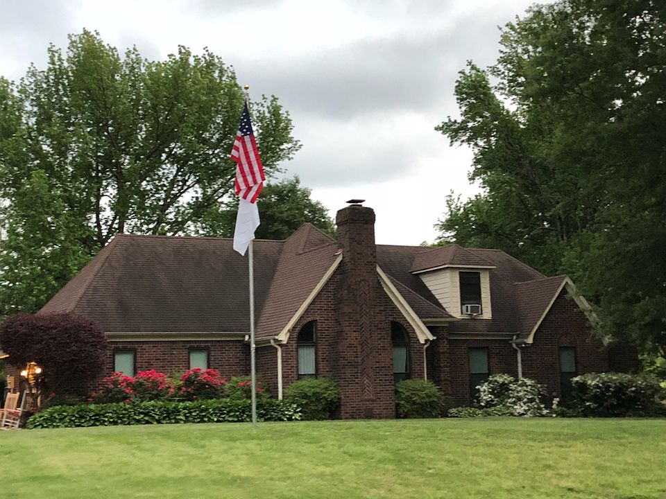 1st image of 2885 Forest Bend Dr