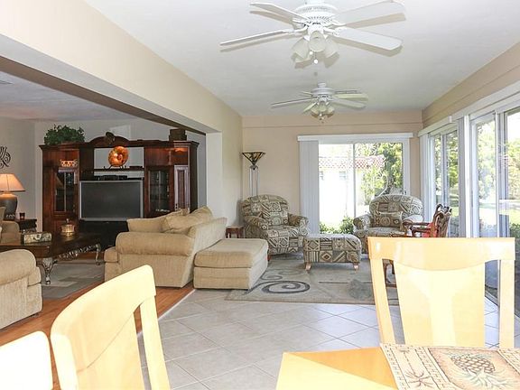 3rd image of 5705 White Hickory Cir