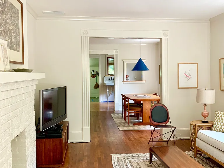 121 Emerson Ave — Photo 2