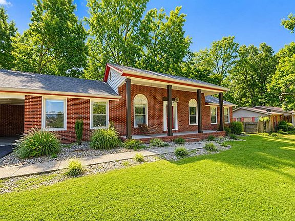 3rd image of 402 Wildflower Dr